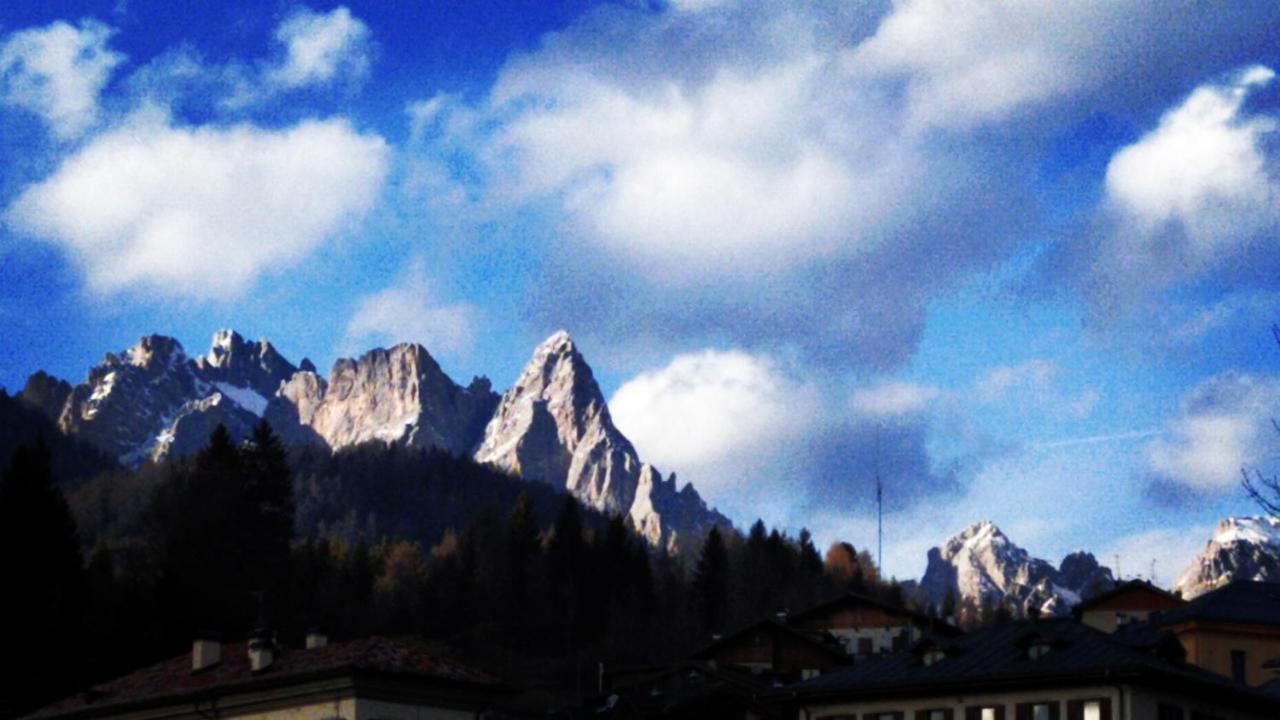 Appartamento Al Sole 皮耶韦迪卡多雷 外观 照片